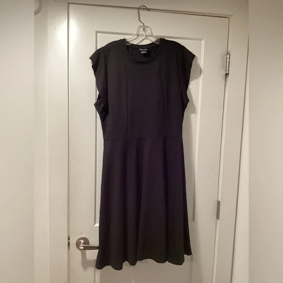 NWOT City Chic Size‎ S/16 Frill Shoulder Dress - Picture 2 of 12
